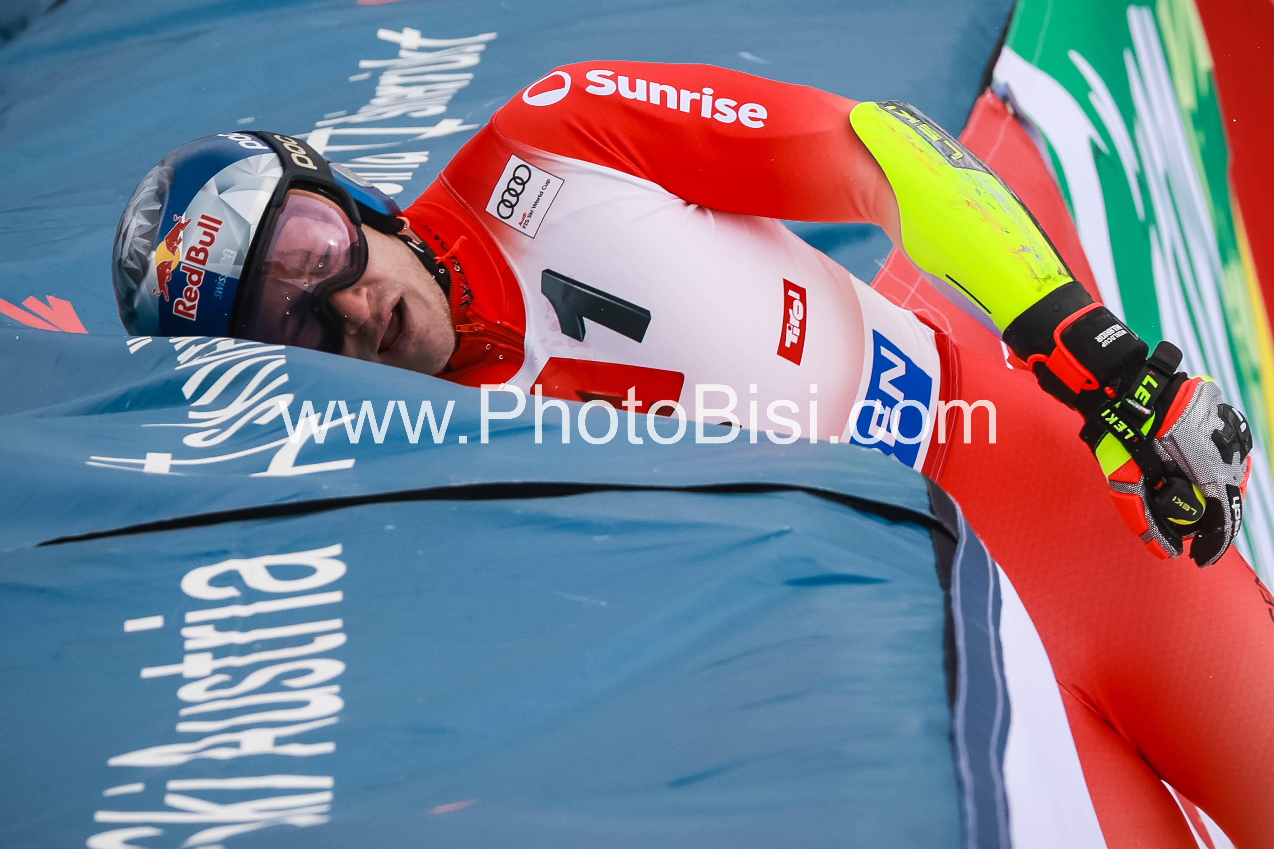 Audi FIS Ski World Cup 2027
Men’s Giant Slalom - Soelden (AUT)
2026 October - 25 Sunday - 
06ODERMATT MarcoSUI