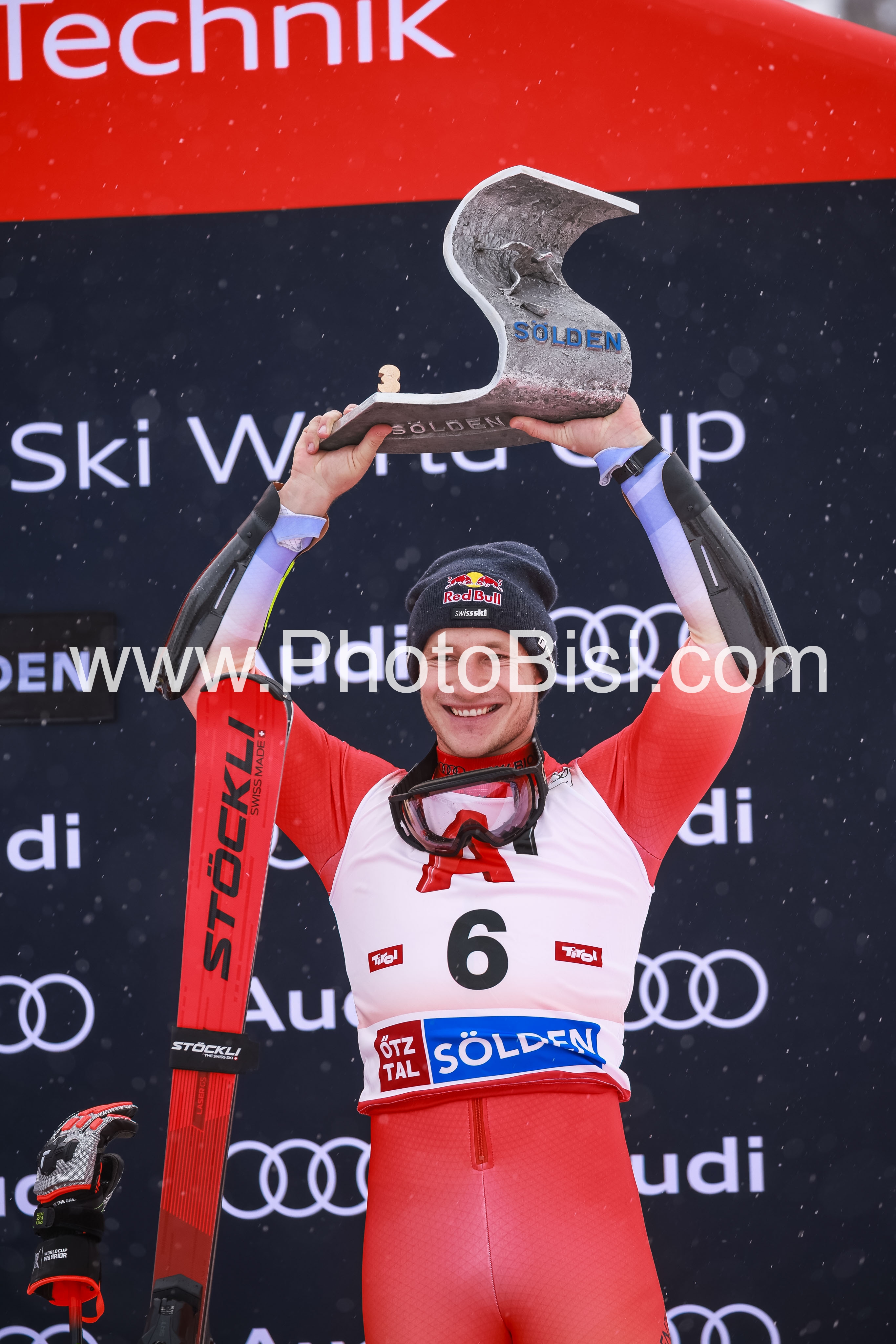 Audi FIS Ski World Cup 2027
Men’s Giant Slalom - Soelden (AUT)
2026 October - 25 Sunday - 
06ODERMATT MarcoSUI